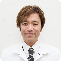 院長 ドクター　若松 勲